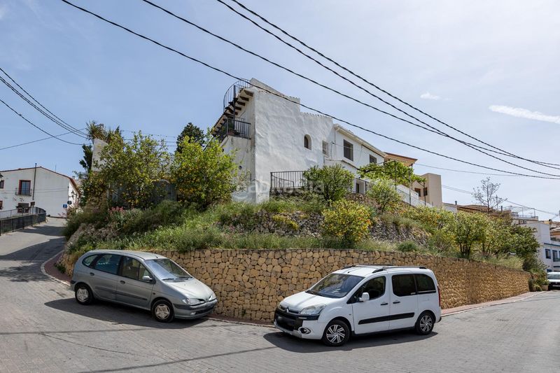 Foto f953fa09-24a7-48ee-9ea0-518068427e58. Masia amb aparcament a Casco urbano Polop