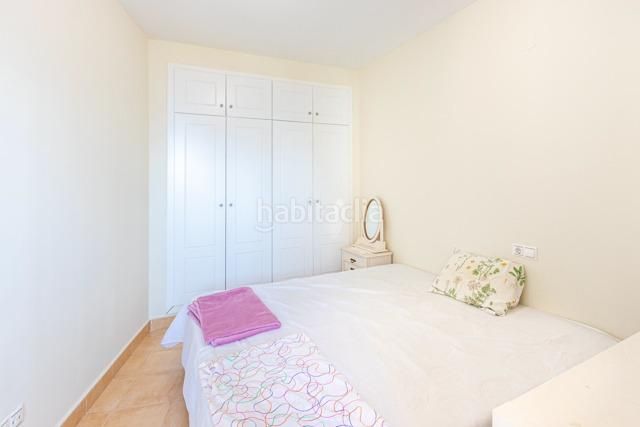 Foto 8c833ad5-112b-4973-bb5c-97dbfb3f3a80. Apartament amb aparcament piscina a Via Parque Benidorm