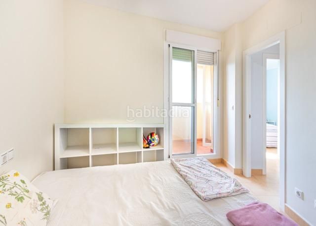 Foto f60f73e9-129a-4d05-829b-cc4ec72272e5. Apartament amb aparcament piscina a Via Parque Benidorm
