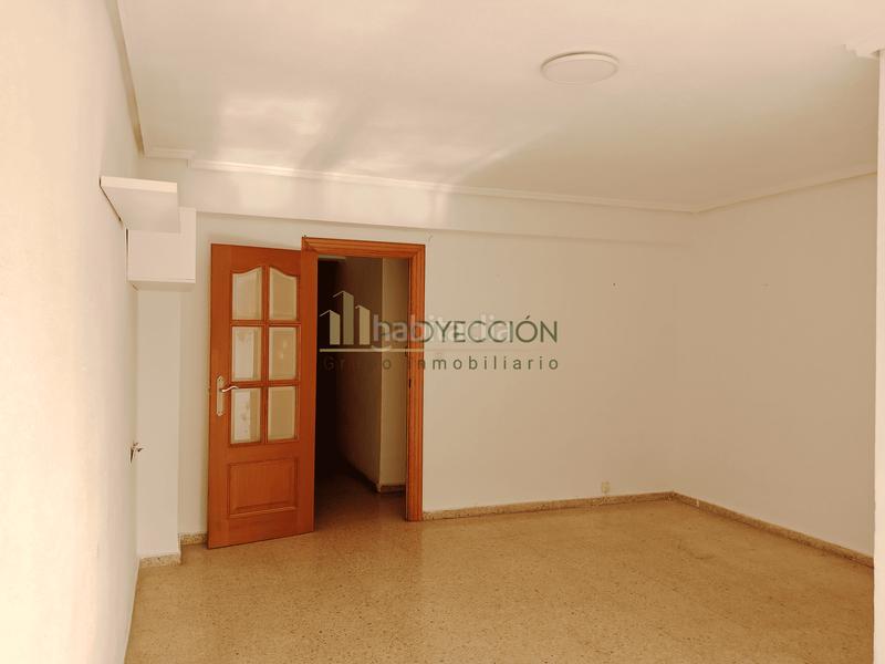 Foto 58140a13-06bf-40a8-b81e-b8ee98ddb21e. Pis a Vara de Quart Valencia