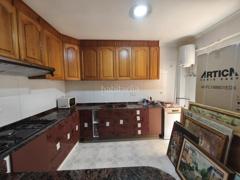 Foto 4642acd8-da35-42fb-b60b-ad9ffff50fd7. Casa amb calefacció aparcament a Sedaví