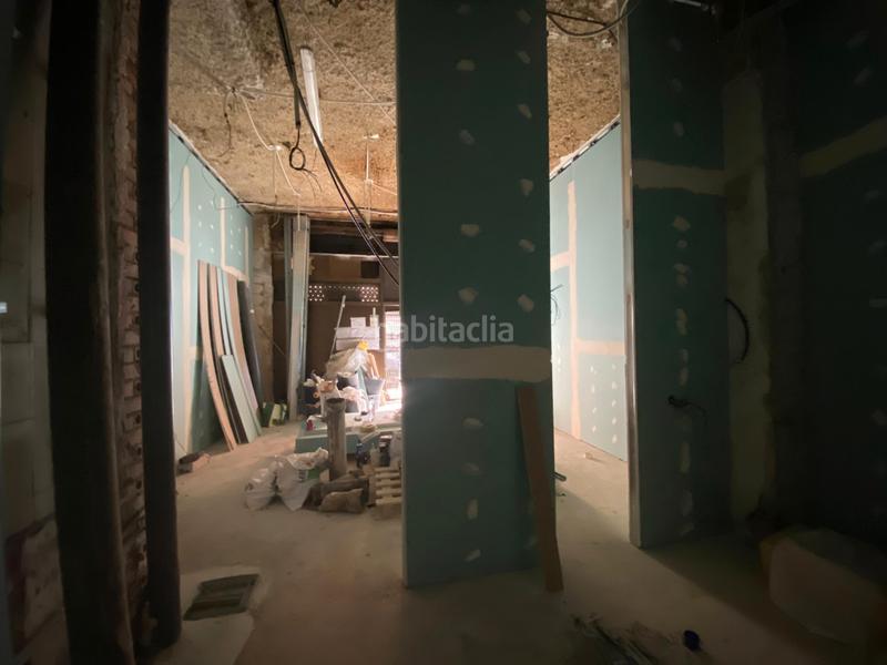 Foto c0ab0ebb-2c51-46d9-bb8c-4188f23f0b90. Local comercial  en Vara de Quart en Valencia