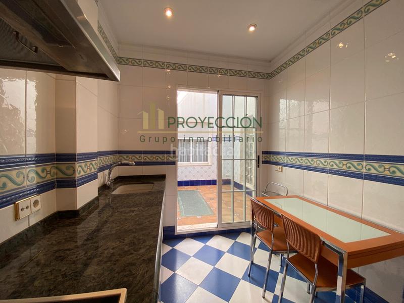 Foto 76b9d602-8a1c-41c0-9b65-6754b8a601db. Casa a schiera con riscaldamento parcheggio in Benetússer