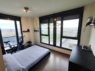 Piso en La Torre. Piso seminuevo con garaje, trastero y exteriores � luz, espacio