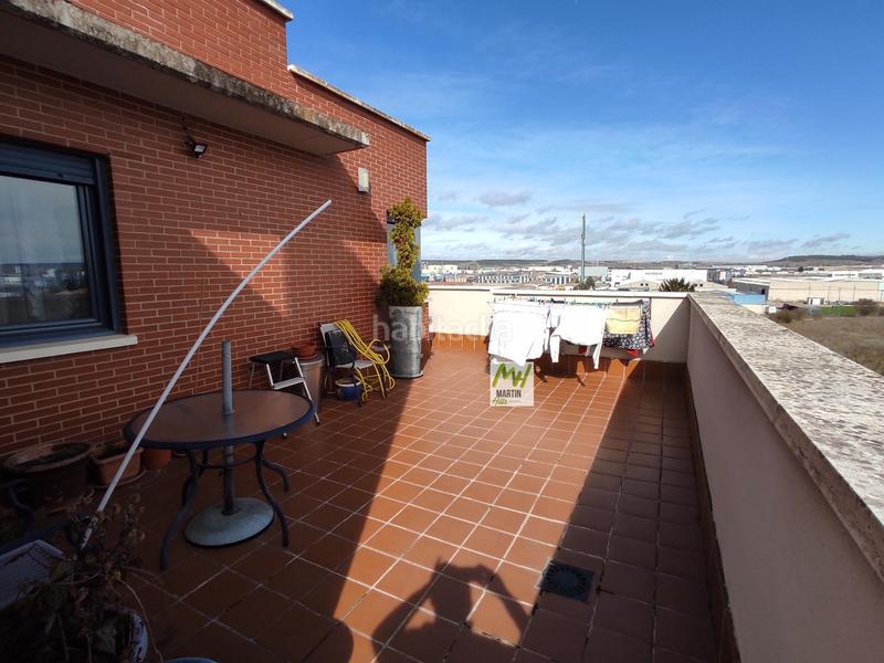 Foto 077265e9-4330-4ae7-83e1-60e81088a1c6. Attique avec chauffage parking dans Villafría - La Ventilla - Castañares Burgos
