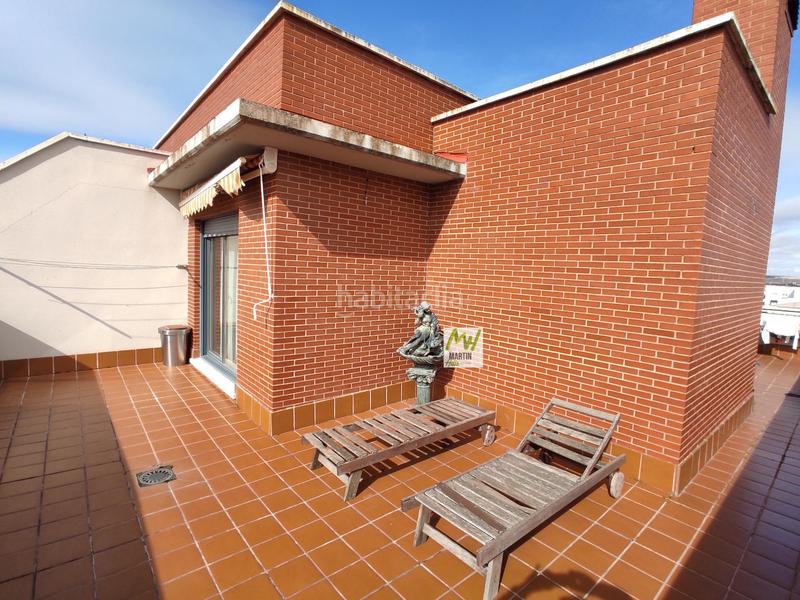 Foto 1c24a901-edae-45df-b976-6eb3b0b41e05. Attique avec chauffage parking dans Villafría - La Ventilla - Castañares Burgos