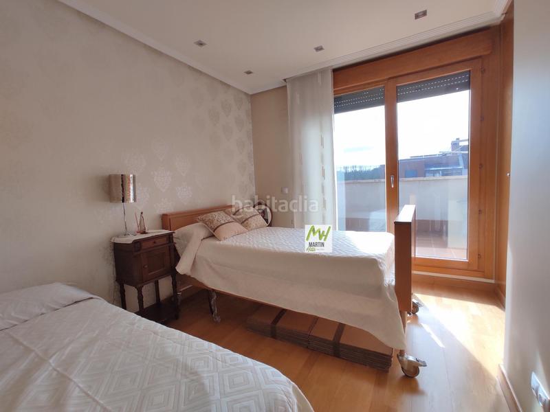 Foto 981d1f8d-e45c-4413-b997-43205e8a9b43. Attique avec chauffage parking dans Villafría - La Ventilla - Castañares Burgos