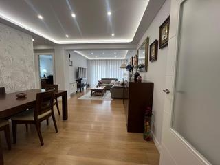 Appartement en El Carmen - Barrio Gimeno. Piso ya reformado en calle progreso