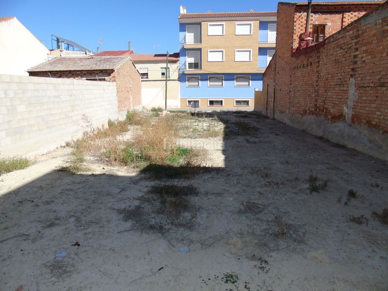 Foto 39ba2a59-cea7-4c32-ae15-2a74d8a0e60f. Terreny residencial a Ceutí