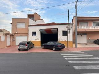 Local Comercial en Avenida de lorquí 26