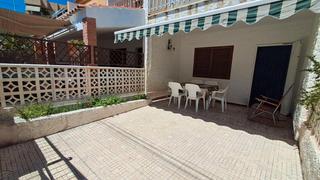 Casa aparellada  Avenida del río segura 150