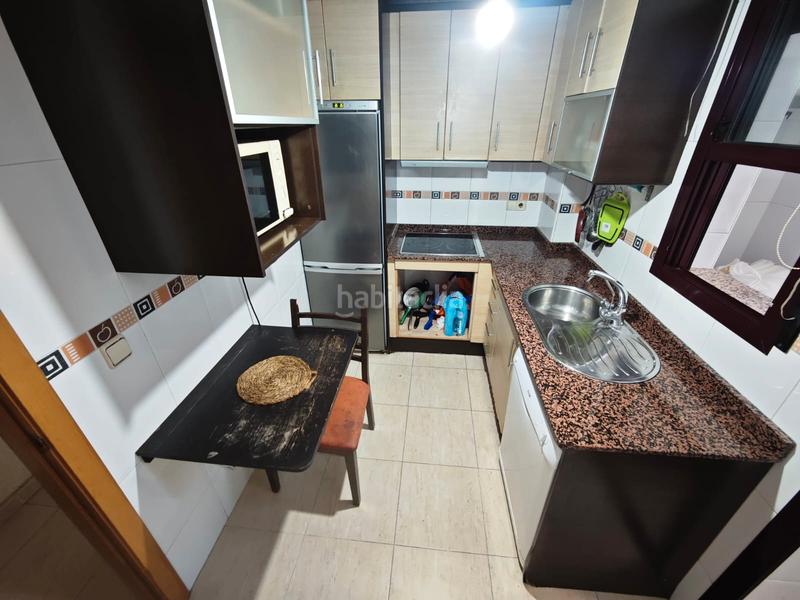 Foto 1fa455c5-2d63-4ead-bb54-aa055bf45fc8. Appartamento in calle emilio pérez piñero 15 in Fortuna