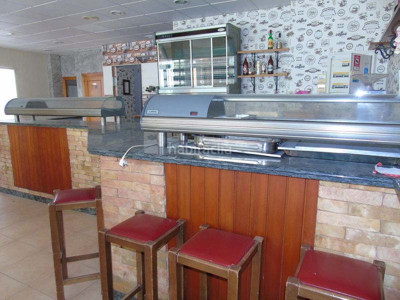 Foto 55396693-c02d-41c1-a7f7-9cf427a357d7. Local comercial en calle maestro rodrigo 28 se vende local comercial en ceuti destinado a bar - cafeteria en Ceutí