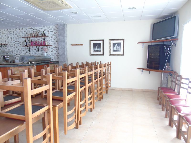 Foto 6eef4a97-5314-4fe3-ae05-02d65abcf72f. Local comercial en calle maestro rodrigo 28 se vende local comercial en ceuti destinado a bar - cafeteria en Ceutí