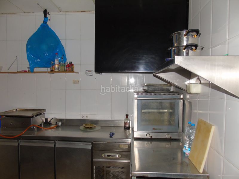 Foto bce6f0ac-ffbd-4cab-b2dd-ac4b0136e152. Local comercial en calle maestro rodrigo 28 se vende local comercial en ceuti destinado a bar - cafeteria en Ceutí