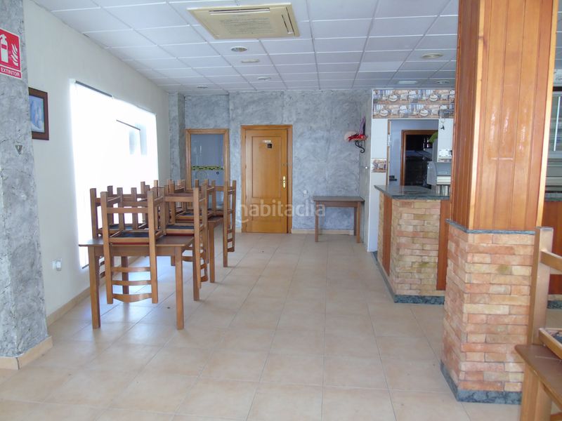 Foto c14af1d4-2980-4b92-a0c2-bb73eb21878f. Local comercial en calle maestro rodrigo 28 se vende local comercial en ceuti destinado a bar - cafeteria en Ceutí