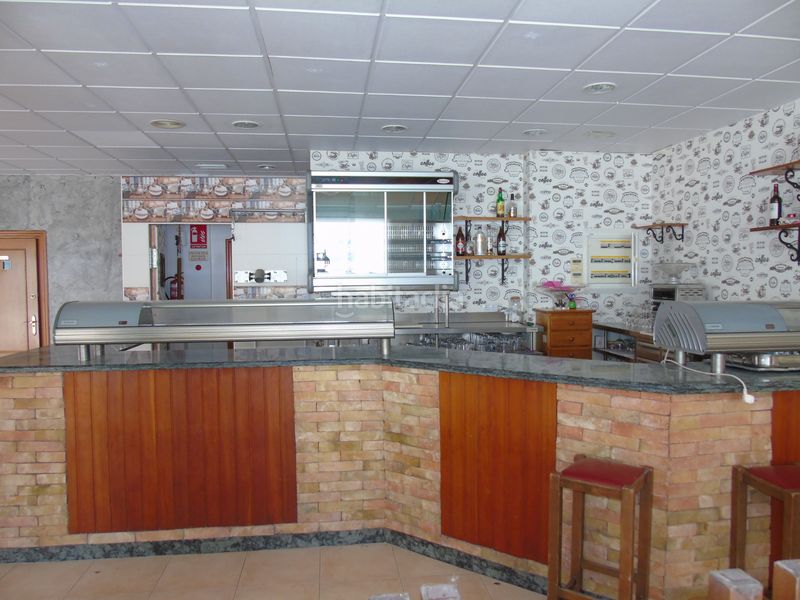Foto ef8bd48a-a2e8-4912-88fb-d96ba99f2758. Local comercial en calle maestro rodrigo 28 se vende local comercial en ceuti destinado a bar - cafeteria en Ceutí