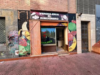Business premise in Avenida monte carmelo 7