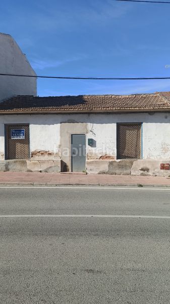 Foto dc3bec8d-2ff4-4fd6-8f3b-a0db92d85da8. Casa a calle tierno galván 34 a Archena