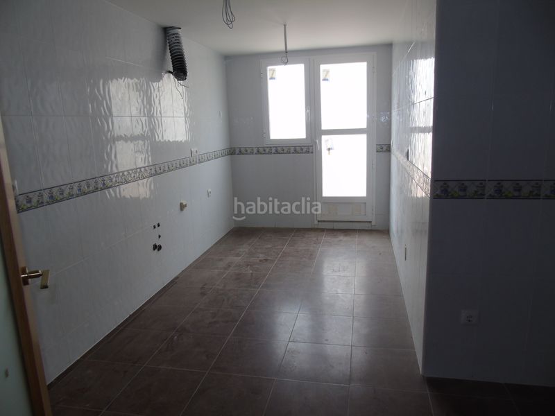 Foto e0d71e3d-43e7-4d09-8ec4-1724ea7fa9f6. Pis amb aparcament a Ceutí