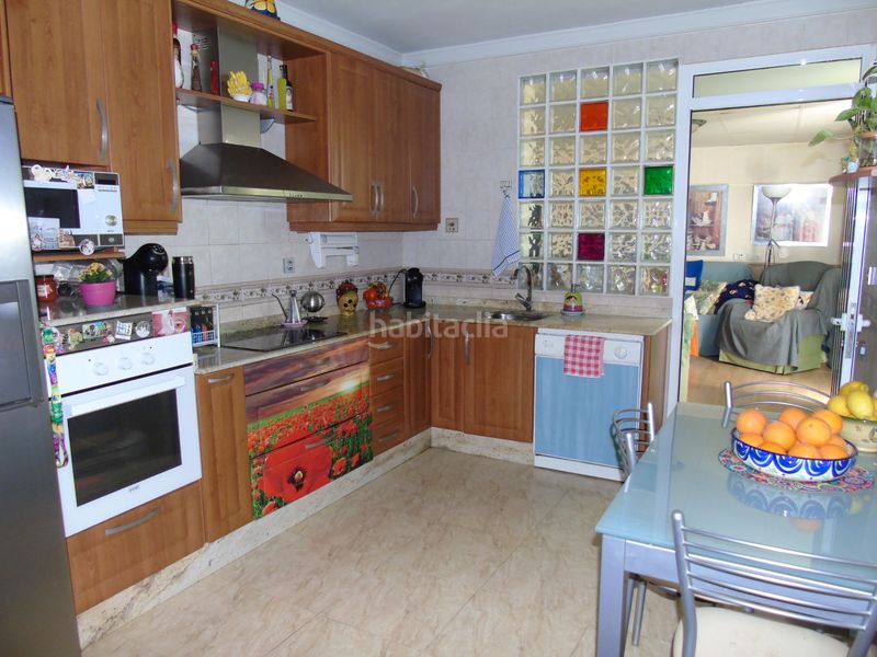 Foto d2d77022-6639-4271-9891-10587af8b0d9. Casa aparellada amb xemeneia aparcament a Ceutí