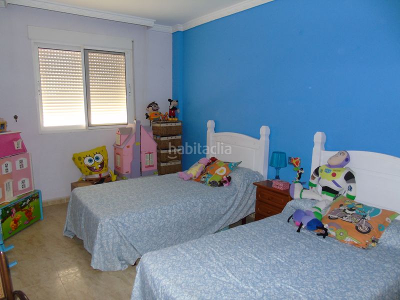 Foto d329c7c0-7b6a-4594-a356-27093137b7c1. Casa aparellada amb xemeneia aparcament a Ceutí
