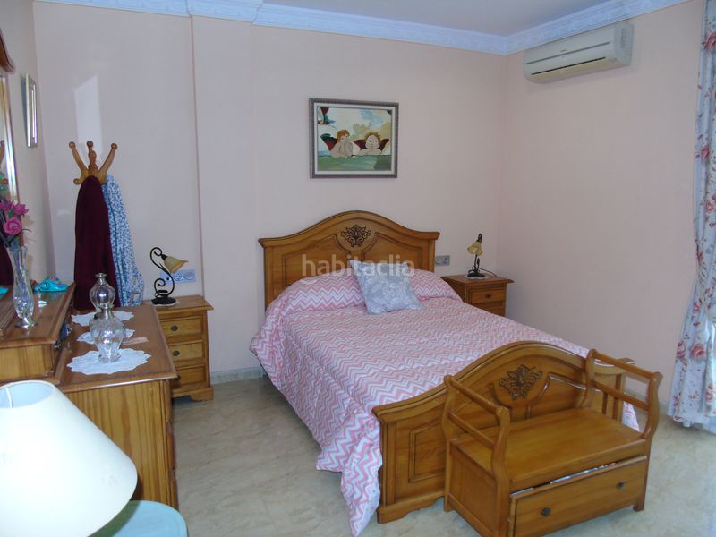 Foto f5a11d79-be42-42ed-9407-67cb6e99352f. Casa aparellada amb xemeneia aparcament a Ceutí