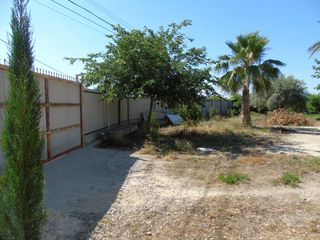 Finca rústica en Calle vista alegre 40a. Se vende terreno con almacén  de 134 metros