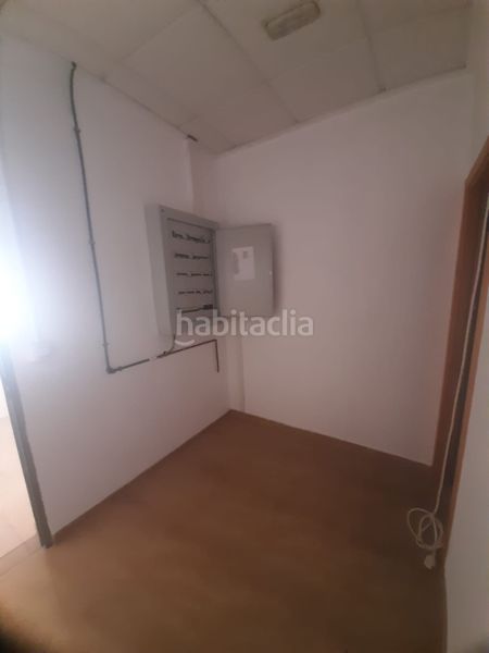 Foto 0705ccf5-93ac-495e-b419-9900a67fd195. Local comercial a calle murillo 6 a Ceutí