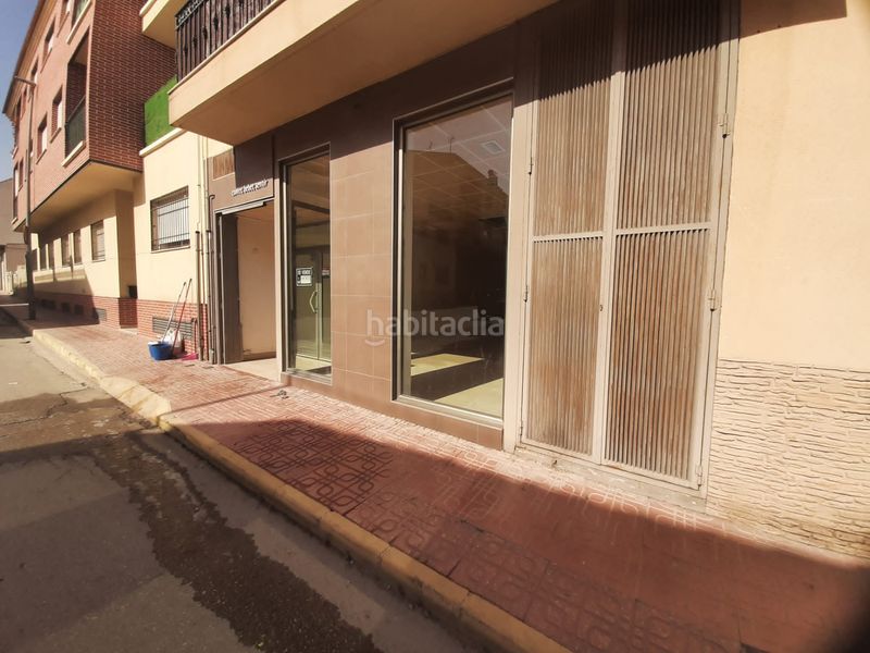 Foto bbfcad63-87c3-4a70-9ddf-7d8d85afaac7. Local comercial a calle murillo 6 a Ceutí