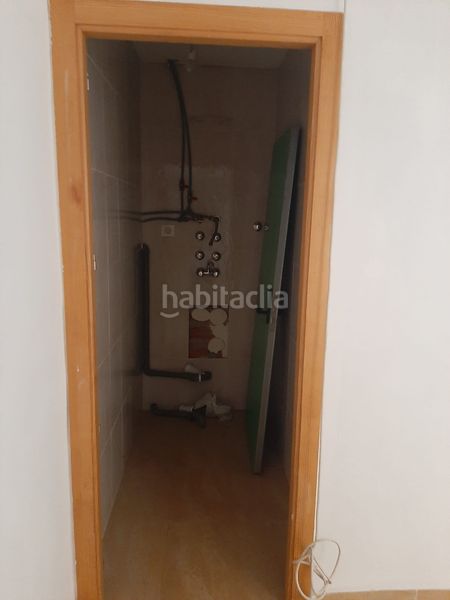 Foto c8aae1b2-2403-49f1-a341-9f751b1cd1f4. Local comercial a calle murillo 6 a Ceutí