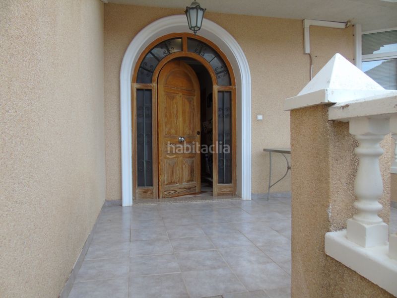 Foto 55011526-9932-404e-bfe9-e6e63db9dd13. Casa adossada amb xemeneia aparcament a Ceutí