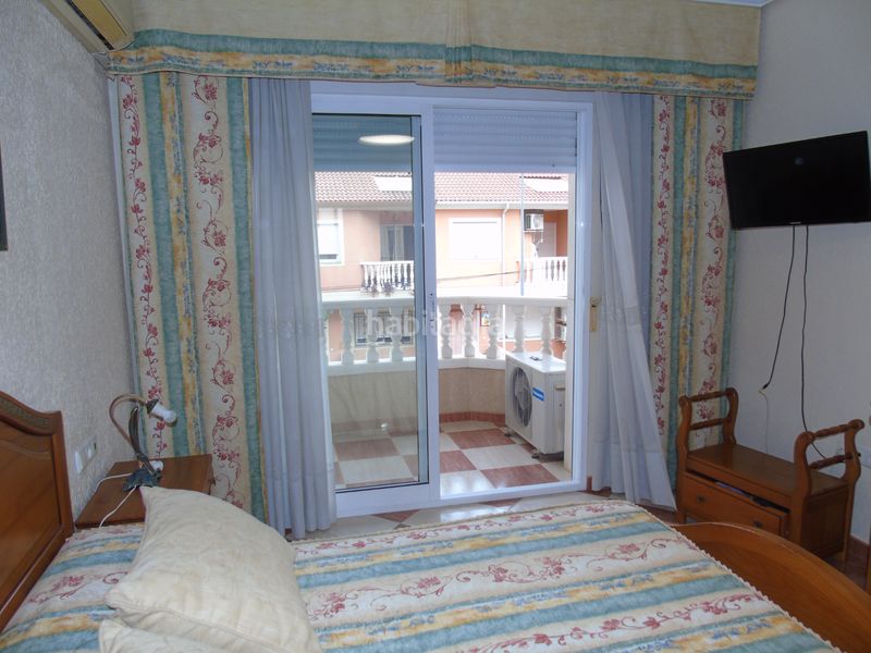 Foto 7686f8f7-a361-4e6e-bfd1-6ff9fe9e9b7a. Casa adossada amb xemeneia aparcament a Ceutí