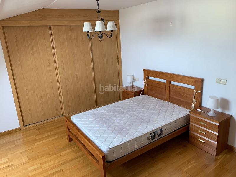 Foto d3badd44-4e88-4b22-9bd4-6978c06a7f73. Zweistöckige wohnung mit heizung parking in Centro Ponferrada