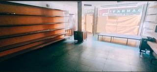 Business premise in Avenida de la Puebla 32