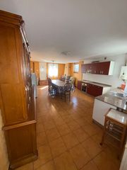 Casa adossada a Cubillos del Sil. Se vende chalet adosado en el centro de cubillos del sil (león)