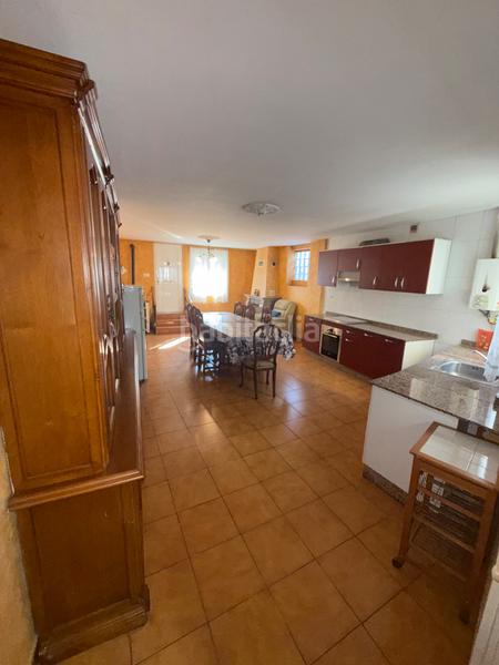 Foto 686f71c7-c065-4401-90db-a8f59ab3bf0e. Reihenhaus mit heizung parking in Cubillos del Sil