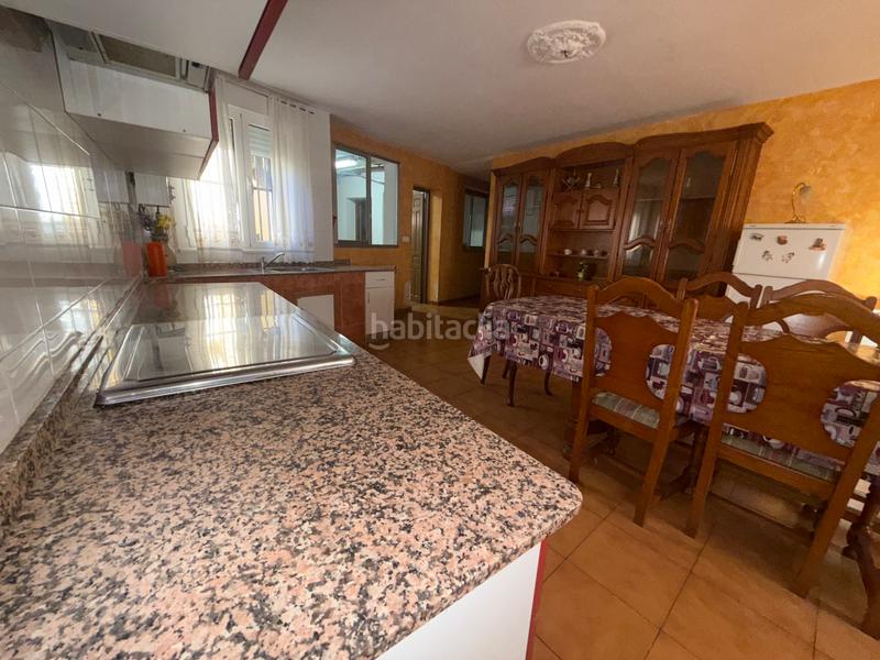 Foto 8455dc2d-04fe-4171-9c0b-a8228bdc7066. Reihenhaus mit heizung parking in Cubillos del Sil