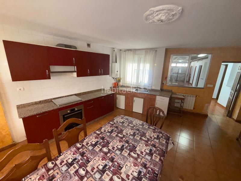 Foto fb245cf4-868e-4c8f-b2b9-b83784ac994e. Reihenhaus mit heizung parking in Cubillos del Sil