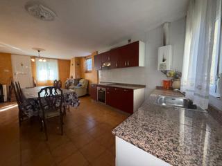 Casa adossada a Cubillos del Sil. Se vende chalet adosado en el centro de cubillos del sil (león)