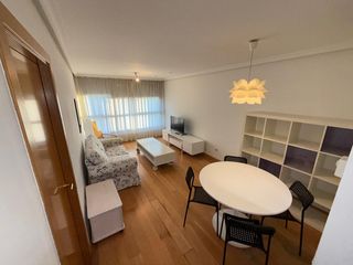 Affitto Piccolo appartamento in Centro. Alquiler de apartamento seminuevo