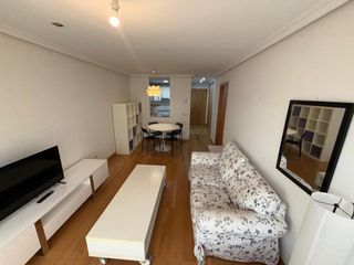 Lloguer Apartament a Centro. Alquiler de apartamento seminuevo