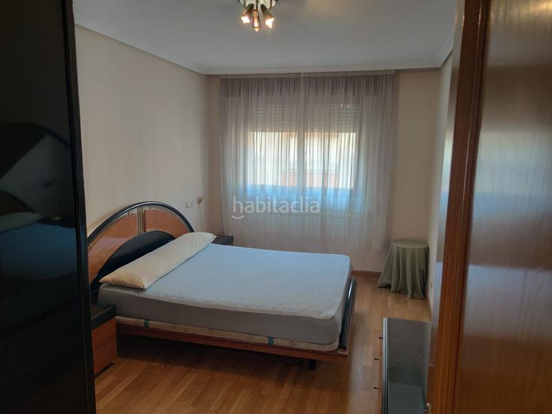 Foto d7c550cc-af84-43d4-9457-2d0beb2c3144. Location appartement dans Centro Ponferrada