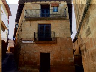 Maison à Uncastillo. Enorme casa a la venta en uncastillo