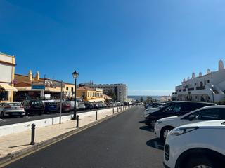 Local Comercial  Calle trasera san blas. Local en zona turística san blas golf de sur