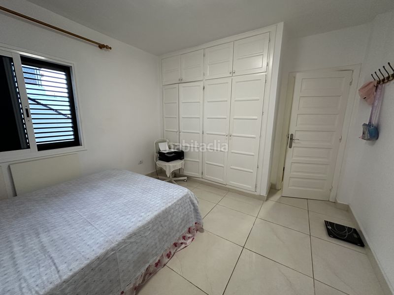 Foto cc514562-eccf-48e8-9098-d7dd8fd5fb0c. Apartament amb piscina a Los Cristianos Arona