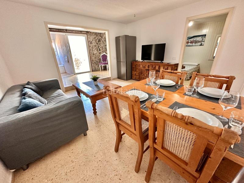 Foto d7980c82-bdd2-4b1f-a296-7efb4a8d2087. Alquiler casa adosada en avenida la arenita 11 casa adosado tranquilo en palmmar en Arona