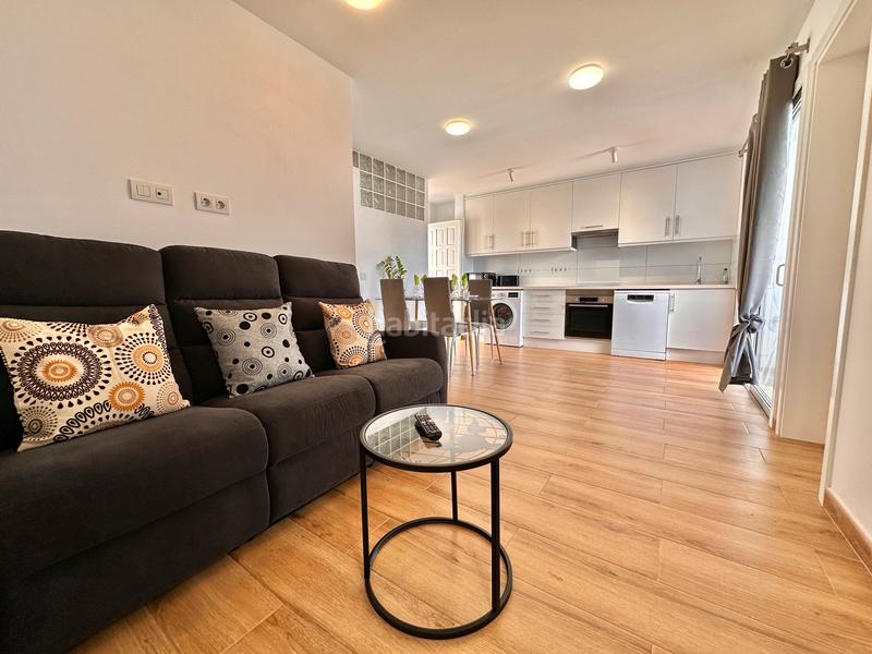 Foto aa03d7f2-1dc7-4877-8d7e-0a4c07040e82. Rent semi detached house in Palm - Mar Arona