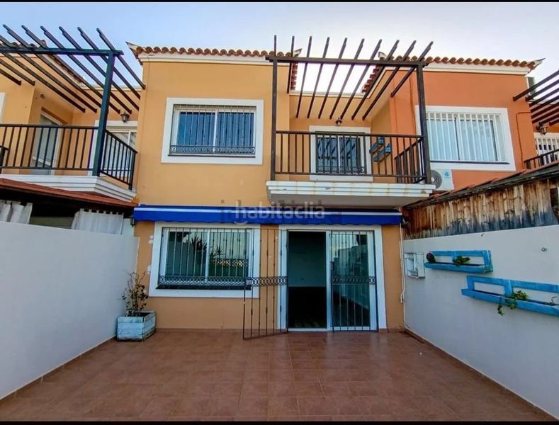 Foto 3c561097-2fb6-4ea5-ab5e-c74edff91c18. Casa adossada amb aparcament piscina a Torviscas Centro y Alto Adeje