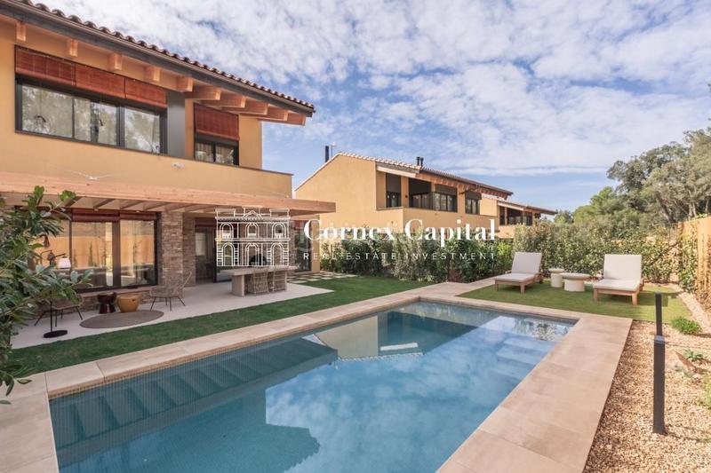 Foto f6ca2f5e-54ff-4e7f-aca8-a384beb68e4f. Casa adossada amb calefacció aparcament piscina a Pals